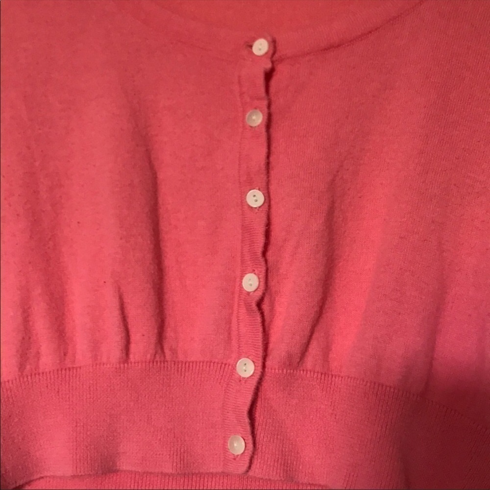 Old NAVY Coral Cropped Scoop Neck Button Up Short Sleeve Cardigan - Size Medium - Picture 3 of 5